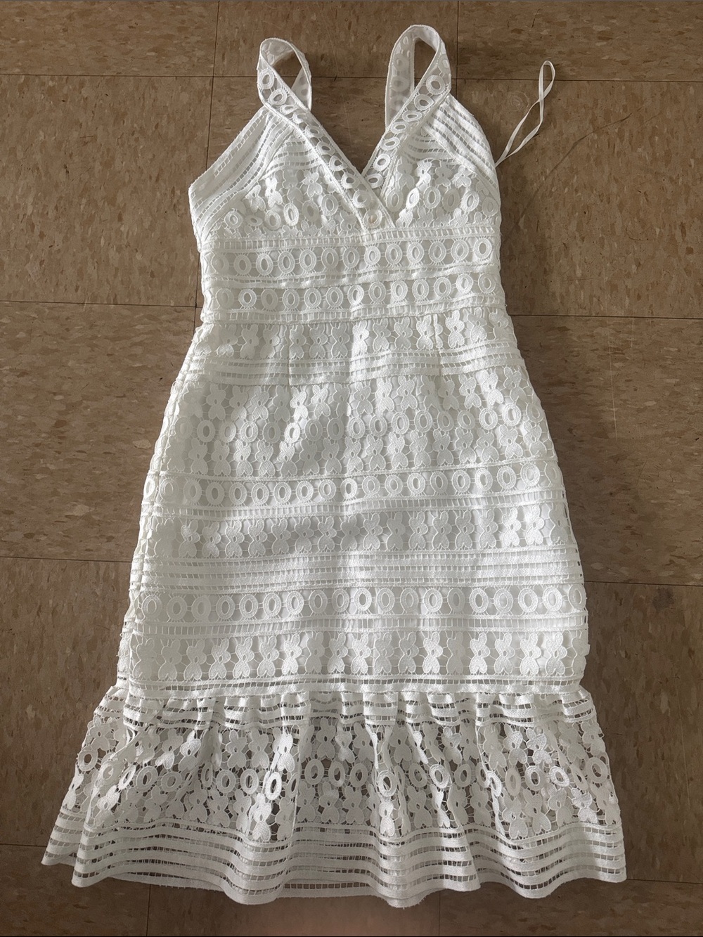 Diane Von Furstenberg White Lace V-Neck Midi Dress
